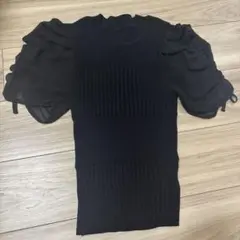 RESEXXY ブラックフリル袖ニットトップス