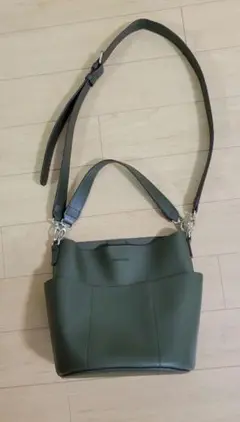 レディースショルダーバッグ