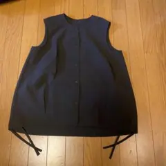 アーバンリサーチ EKAL タックノースリーブブラウス