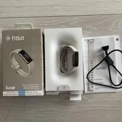 ジャンク Fitbit Luxe ルナホワイト本体と付属品