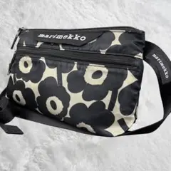 美品✨マリメッコ NEAT CROSSBODY ウニッコ ショルダーバッグ 黒
