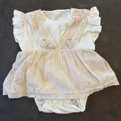 フリル付き刺繍ロンパース　ママラク　バースデイ