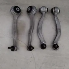 w204フロントロアーム4本純正品