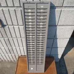 タイムカードラック　レトロ　什器　スチール