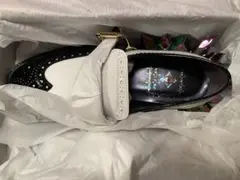 hazama 美来永光のドレスローファー white×black