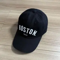 ボストン/ 黒キャップ