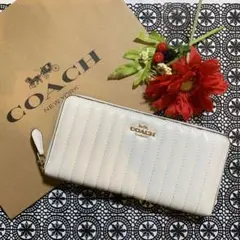 COACH コーチ ホワイト キルティング
