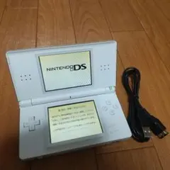 任天堂 DS Lite ホワイト USBケーブル付き