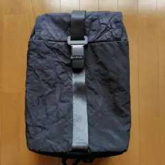 AIRPAQ ブラック ロールトップ バックパック