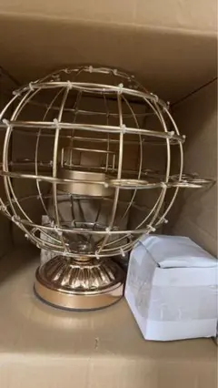 光るカクテルラック