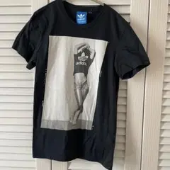 美品　アディダス　adidas originals Tシャツ セクシー　Sサイズ