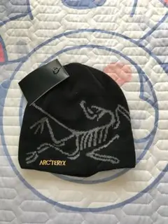 Arc'teryx ニット帽 ビーニー 新品 。