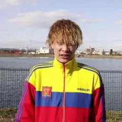 《韻マンさん着用モデル》アディダス　トラックジャケット　エクアドル代表