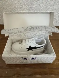BAPE ／A BATHING APE：BAPE STAシューズ型キーチェーン