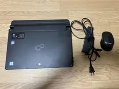 富士通　タブレットPC Windows11Pro