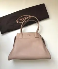最終価格　美品　TOD’S トッズトートバッグ　ビジネス 肩掛け　A4 本革