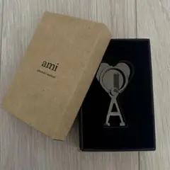 【最安値】AMI PARIS ノベルティスマホリング