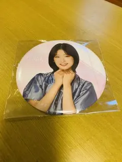 井上梨名　缶バッジ　ローソン　櫻坂46 匿名配送