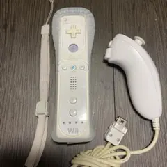 任天堂純正　wiiリモコン　シリコンジャケット　ヌンチャク
