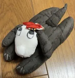 ハンドメイド　ミニ　犬型ぬいぐるみ 赤いリボン付き