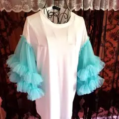 新品タグ付きホワイト Tシャツ 水色 チュールフリル袖