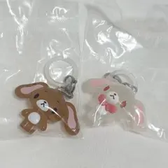 シュガーバニーズ　めじるしアクセサリー　ガチャガチャ　しろうさ　くろうさ
