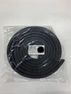 トラスコ　フッ素ゴムスポンジ角紐　FKM10x15-3M