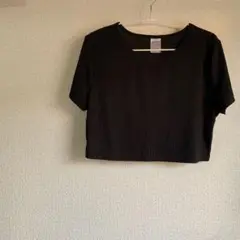 NO BOUNDARIES ブラック クロップドTシャツ