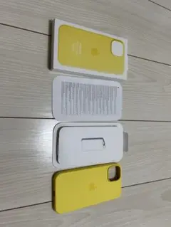 iphone14 純正　シリコンケース　カナリアイエロー