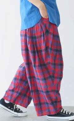 △〇 60/1 チェック バルーンパンツ　ビュルデサボン　アカ　新品未使用品
