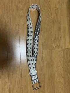 ヴィンテージ　スタッズ付きホワイトベルト