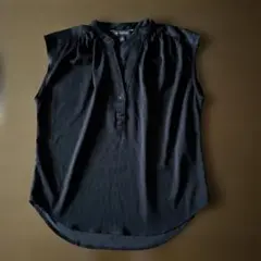BANANA REPUBLIC ブラックノースリーブシャツ XS