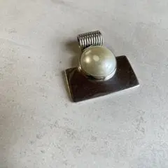 最終価格!Silver Faux Pearl ペンダントトップ