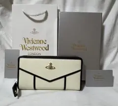 Item thumbnail for item 40a69524-12d9-4d02-8fe5-96305f2e9612