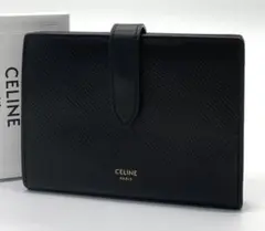 ⭐️ 新型 美品 セリーヌ ミディアム ストラップ 二つ折り財布 ブラック 鑑定済