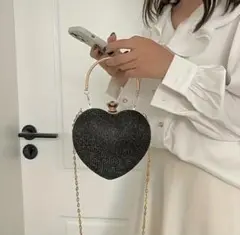 【ブラック】ハート型　ハンドバッグ　ショルダーバッグ　キラキラ　ミニバッグ