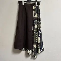アシンメトリー　スカート