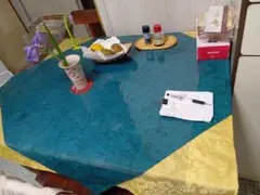 ダイニングテーブル