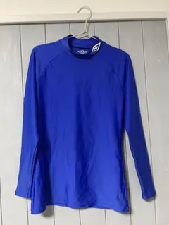 umbro 長袖アンダーシャツ　ハイネックO
