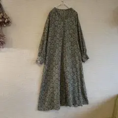 【未使用に近い】ITEMS URBANRESEARCH☆花柄ラグランワンピース