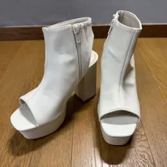 Item thumbnail for item 3b916557-2c4c-4f49-aca8-73a3b0a62f67