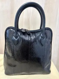 Item thumbnail for item ee117c19-523c-4a9c-af43-35aaf9642545