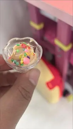 ミニチュアアイスクリーム カラフルトッピング