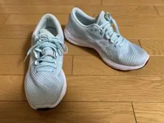 アシックス asics スニーカー 軽量 ランニングシューズ 水色 ライトブルー