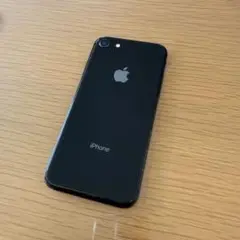 Apple iPhone 8 スペースグレイ バッテリー残量 100%