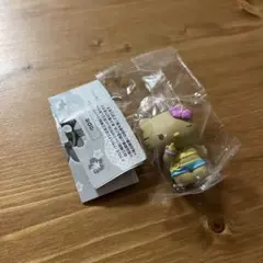 匿名発送　サンリオ　みんなでバカンスフィギュア　キティ