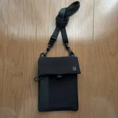 MILESTO ブラック サコッシュ