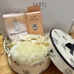 Maison de FLEUR ポーチ　リップ　ミニタオル