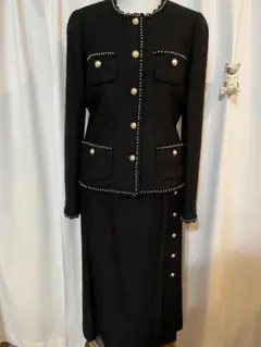 ピンクハウス 黒パールスーツ