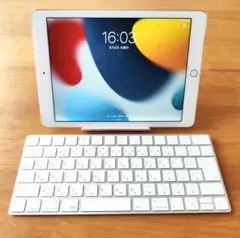 iPad Air2/32GB + Appleキーボード + スタンド　3点セット